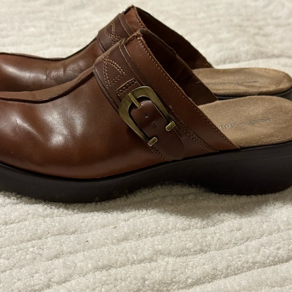 Easy Spirit clogs. Brown leather. Great condition. - Picture 1 of 4
